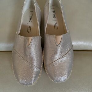 Toms Espadrille Shining Silver slip ons Size 6.5